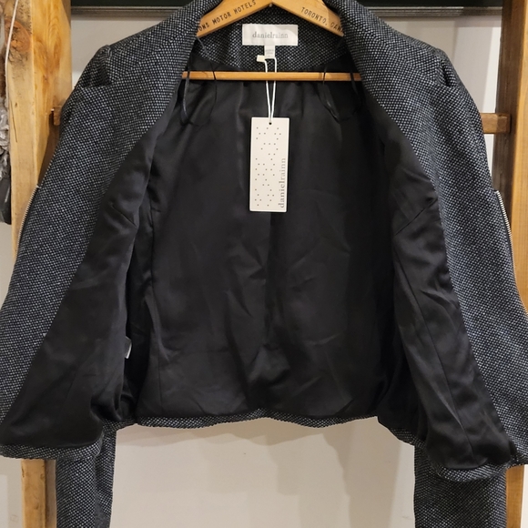 Daniel Rainn Blazer - Picture 5 of 5